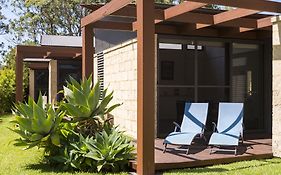 By The Beach B&B Self Contained Apartments